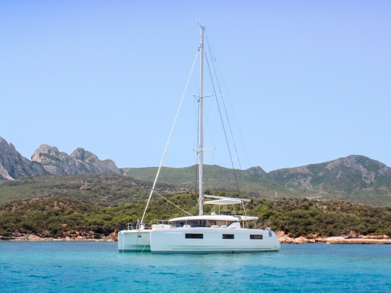 Catamaran rental in Ajaccio - Lagoon Lagoon 46