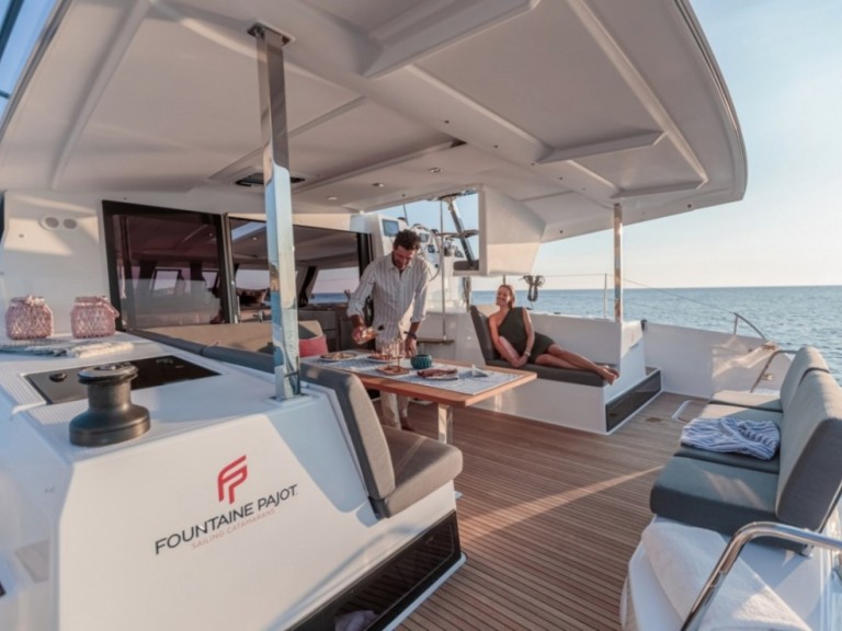 Yacht charter Ajaccio cheap Isla 40