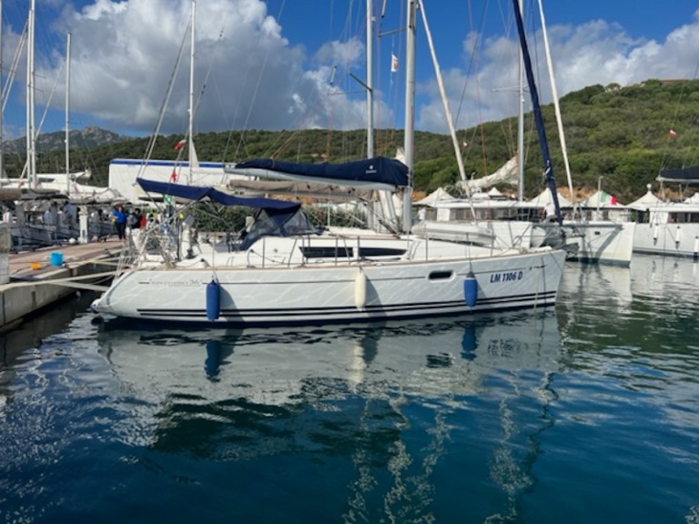 Sailboat for rent Olbia at the best price