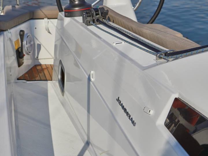 Rent a Jeanneau Sun Odyssey 410 Primošten