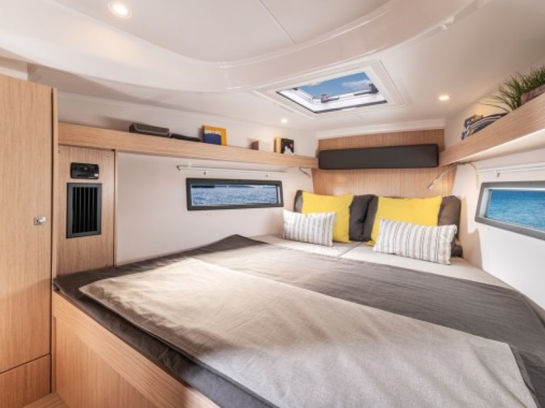 Boat rental Bavaria Bavaria C38 in Biograd na Moru on Samboat