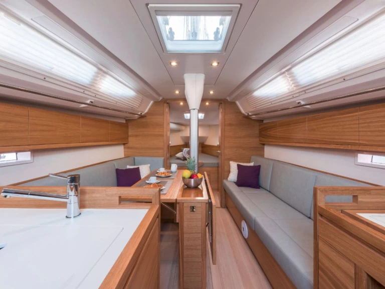 Rent a Salona Salona 380 Kaštela