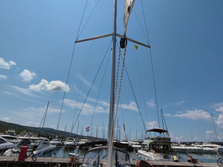 Boat rental Bavaria Bavaria C42 in Punat on Samboat