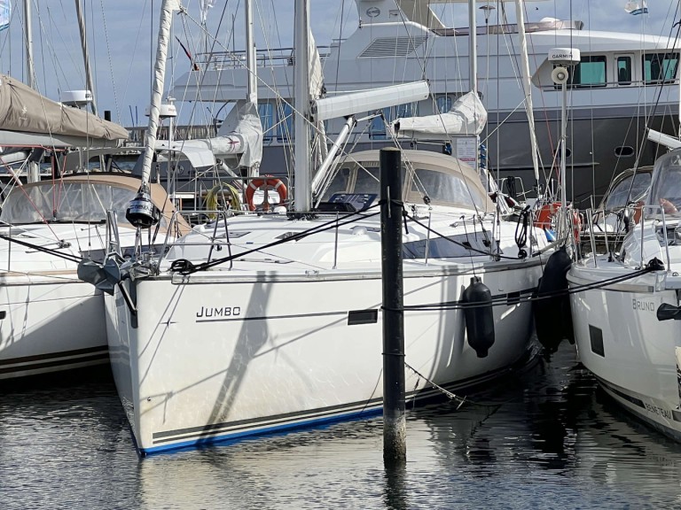 Sailboat rental in Heiligenhafen - Bavaria Cruiser 51