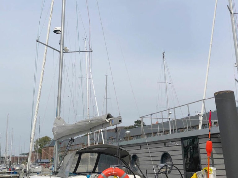 Sailboat rental in Flensburg - Dufour Dufour 40E
