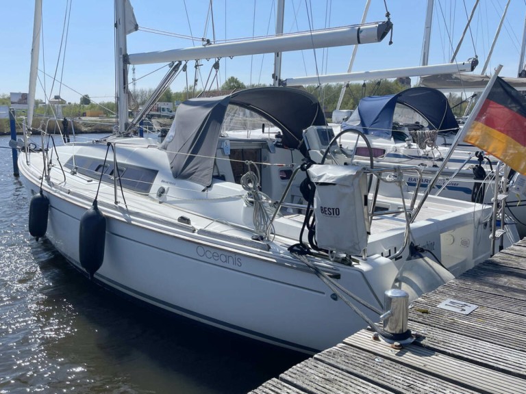 Bareboat Rental Sailboat Bénéteau with a boat licence