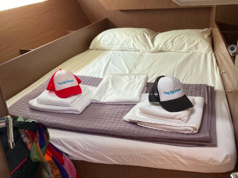 Bareboat Rental Sailboat Bénéteau with a boat licence