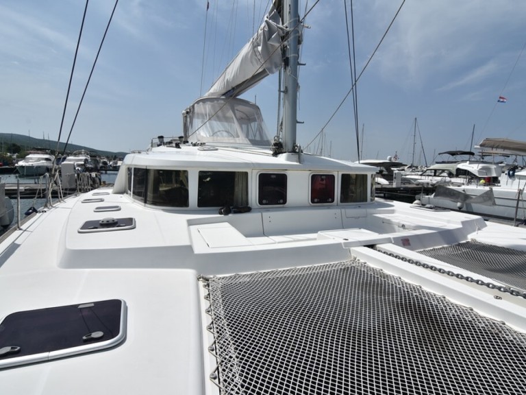 Catamaran rental with or without captain Lagoon Punat