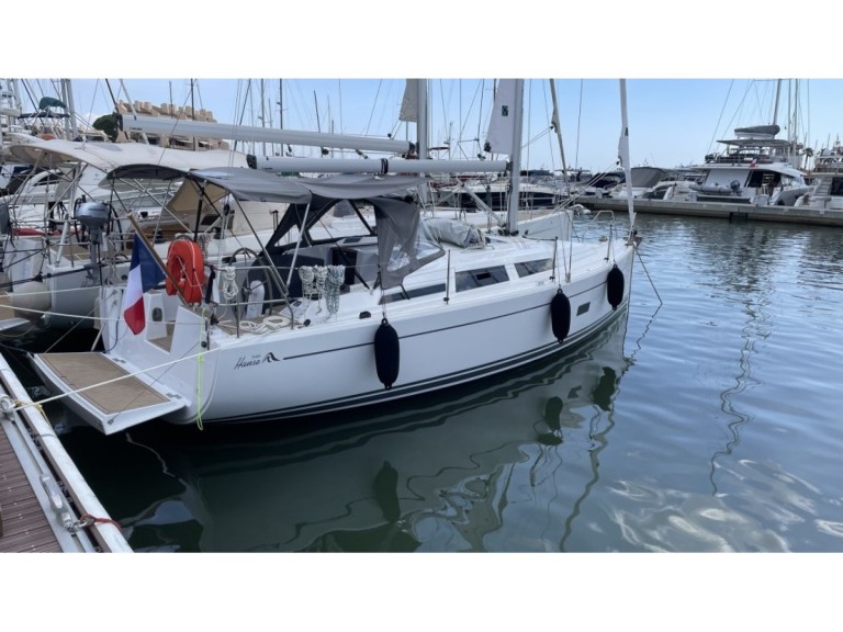 Rent a Hanse Hanse 348 Cogolin