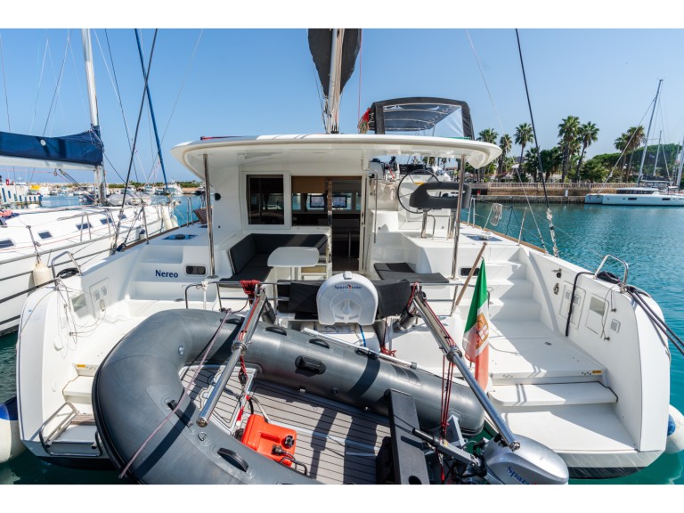 Catamaran rental in Furnari - Lagoon Lagoon 40