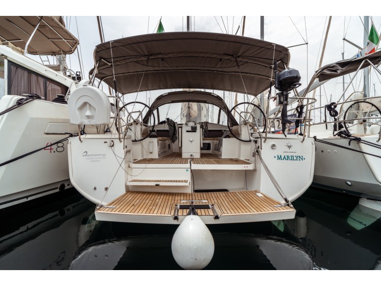 Boat rental Jeanneau Sun Odyssey 440 in Olbia on Samboat