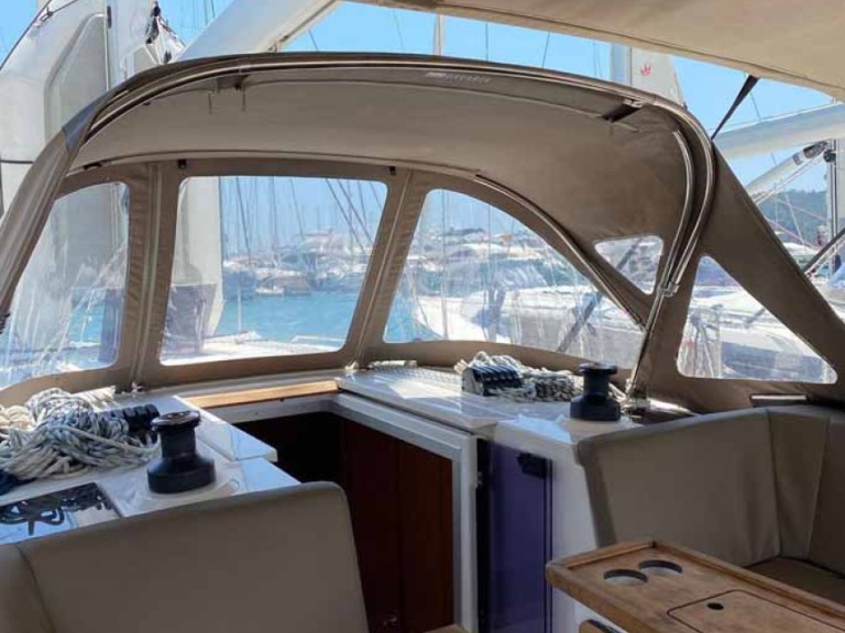 Bareboat Rental Sailboat Bavaria with a boat licence