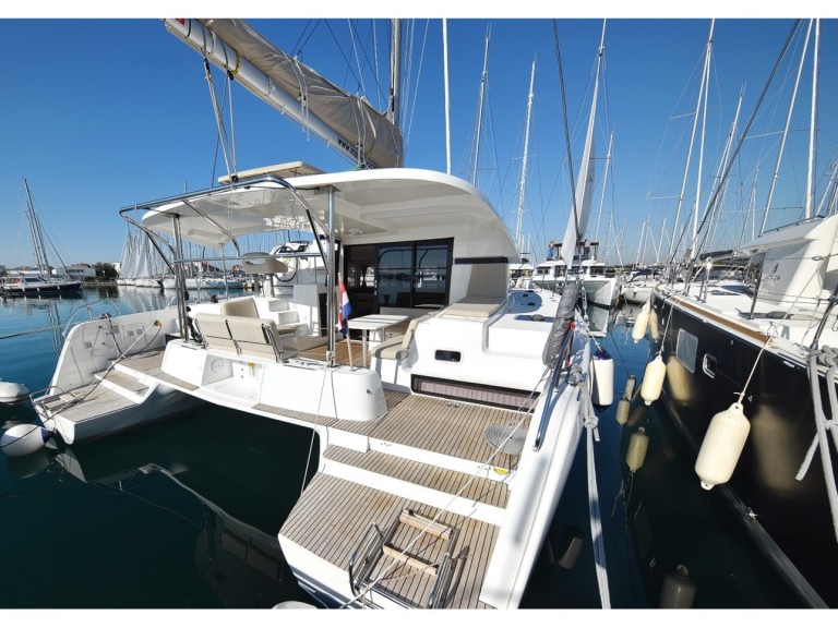 Catamaran rental with or without captain Lagoon Sukošan