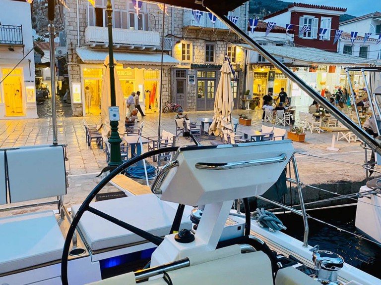 Bénéteau Oceanis Yacht 62 charter bareboat or captained in  Ellinikó