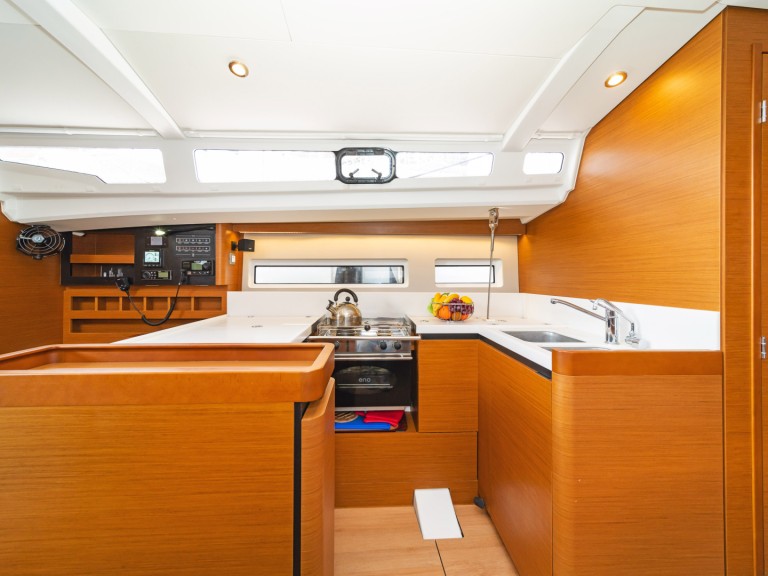 Rent a Jeanneau Sun Odyssey 440 Kos