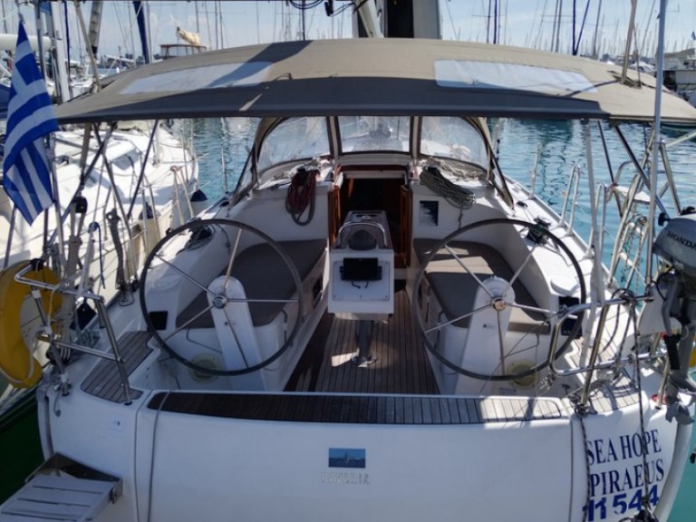 Bareboat Rental Sailboat Bavaria with a boat licence