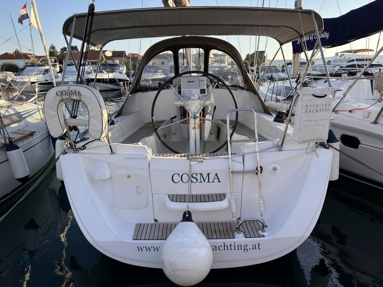 Sailboat rental in Biograd na Moru - Jeanneau Sun Odyssey 33i