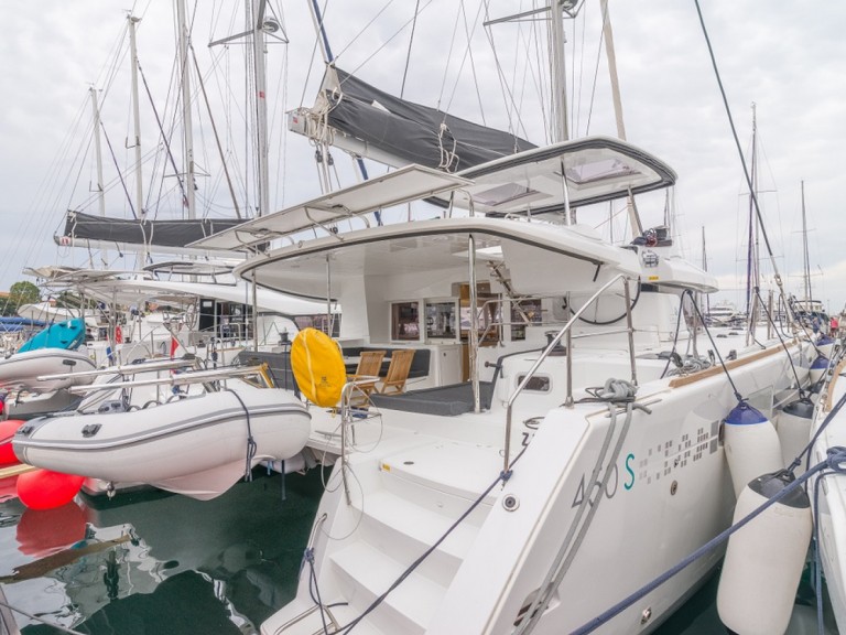 Bareboat Rental Catamaran Lagoon with a boat licence