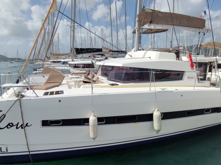 Yacht charter Le Marin cheap Bali 4.3