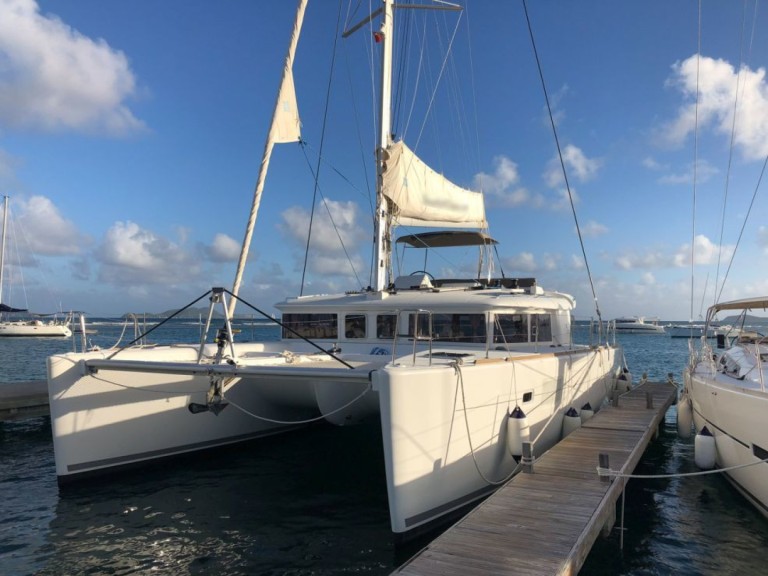 Yacht charter Le Marin cheap Lagoon 620