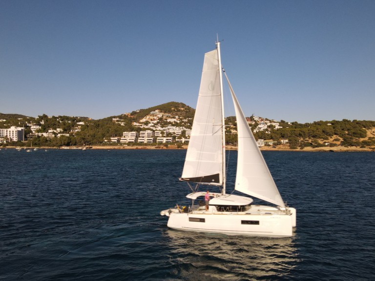 Yacht charter Ibiza Town cheap Lagoon 40