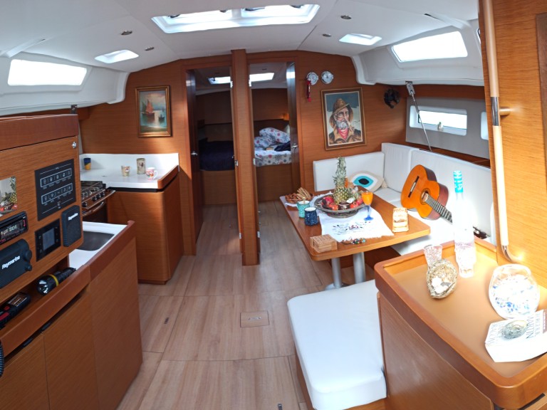 Bareboat Rental Sailboat Jeanneau with a boat licence