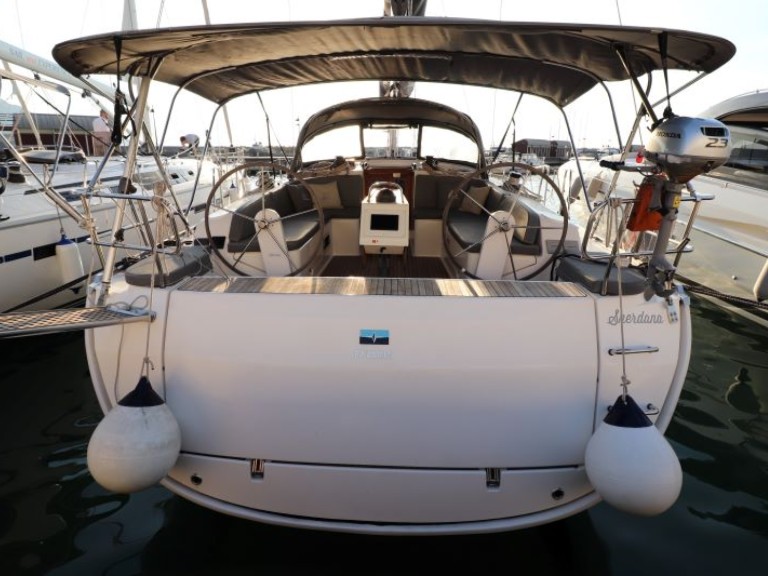 Yacht charter Castellammare di Stabia cheap Cruiser 46