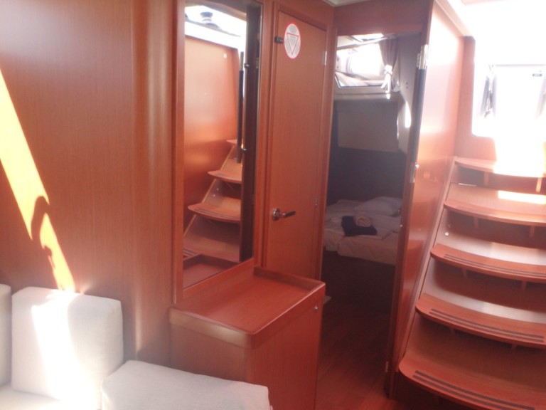 Bénéteau Oceanis 41.1 in Dubrovnik on SamBoat