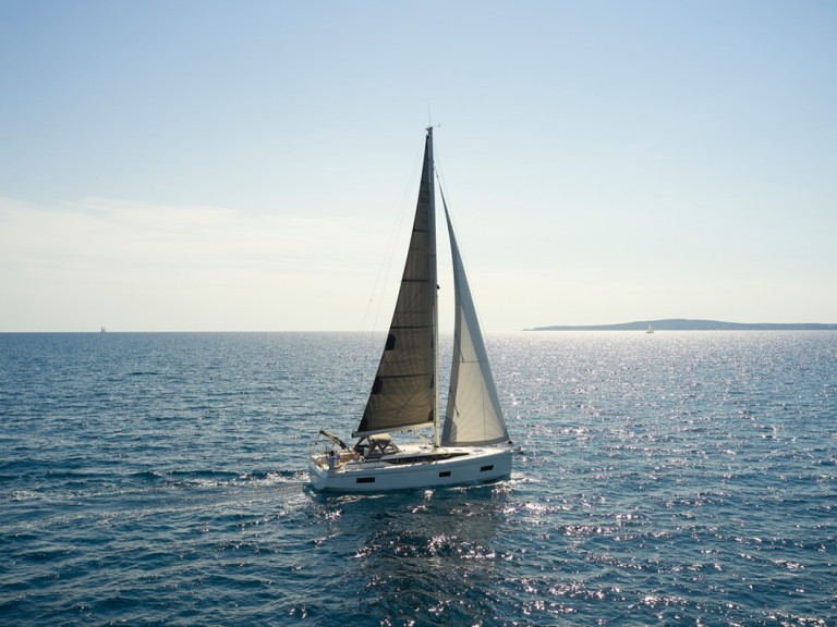 Yacht charter Palma de Mallorca cheap Bavaria C38