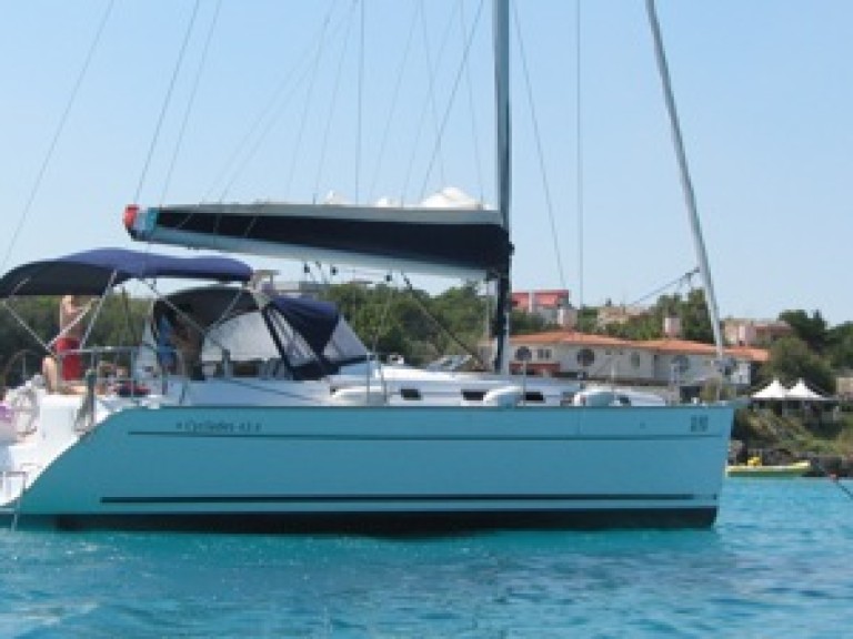 Sailboat rental in Anzio - Bénéteau Cyclades 43.4