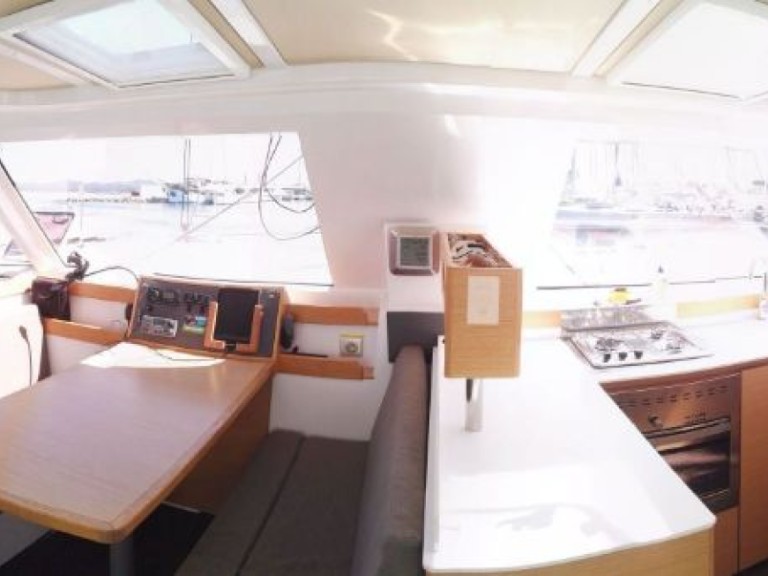 Bareboat Rental Catamaran Nautitech with a boat licence