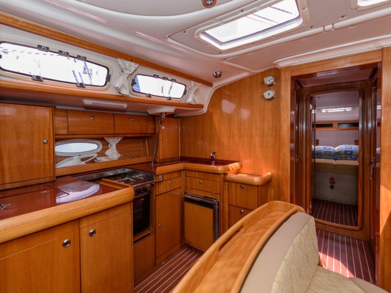 Rent a Bavaria Cruiser 46 Trogir