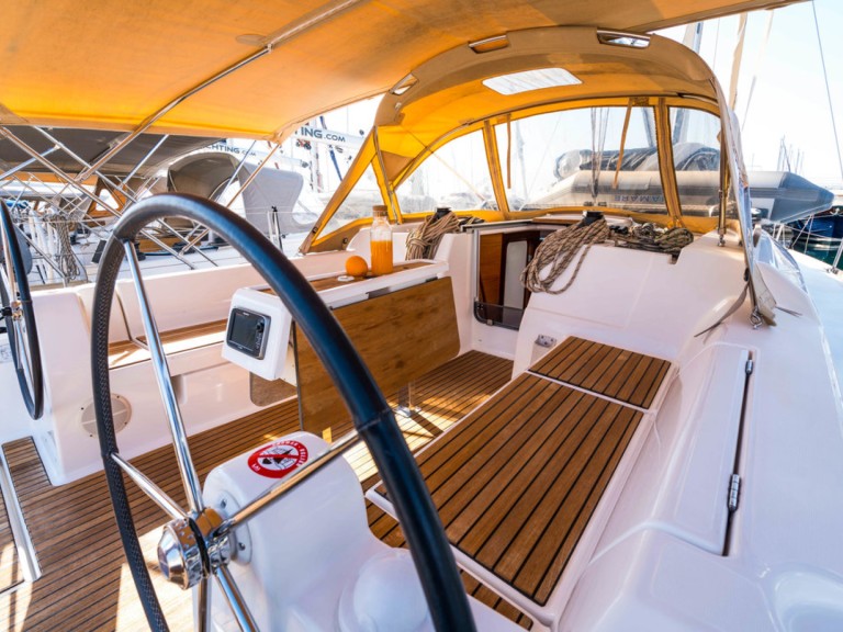 Bareboat Rental Sailboat Dufour with a boat licence