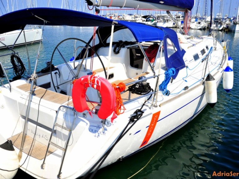 Boat rental Dufour Dufour 44 in Izola on Samboat