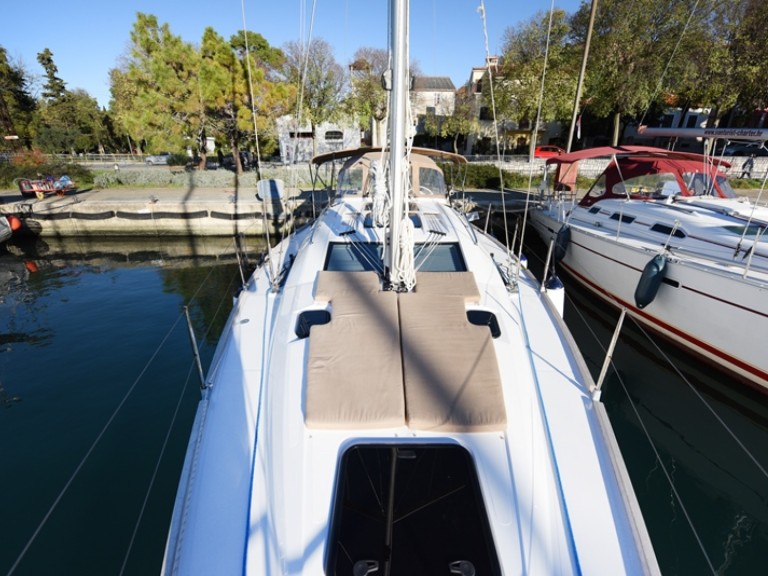 Boat rental Elan Impression 40 in Zadar on Samboat