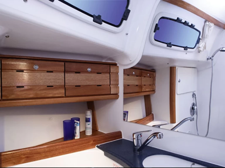 Sailboat rental in Punat - Bavaria Bavaria 50 Cruiser