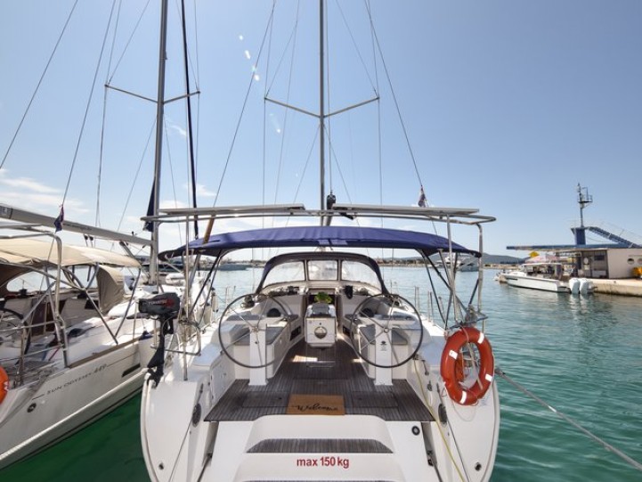 Rent a Bavaria Cruiser 45 Sukošan