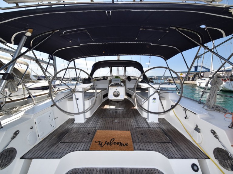 Sailboat rental in Sukošan - Bavaria Cruiser 45