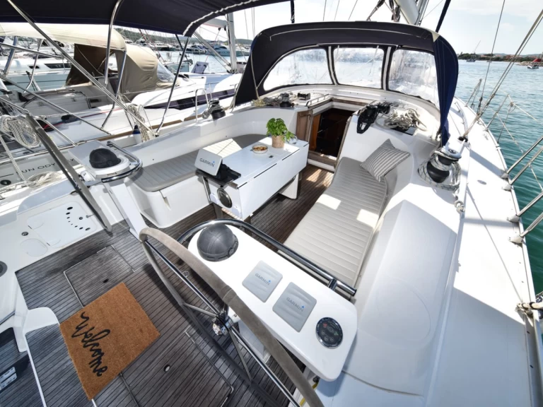 Boat rental Bavaria Cruiser 45 in Sukošan on Samboat