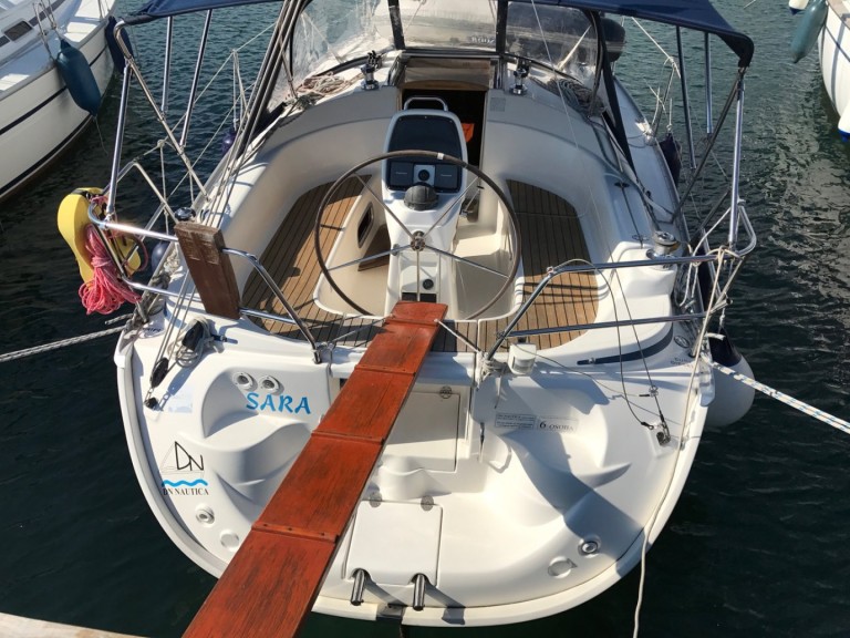 Yacht charter Punat cheap Bavaria 30 Cruiser