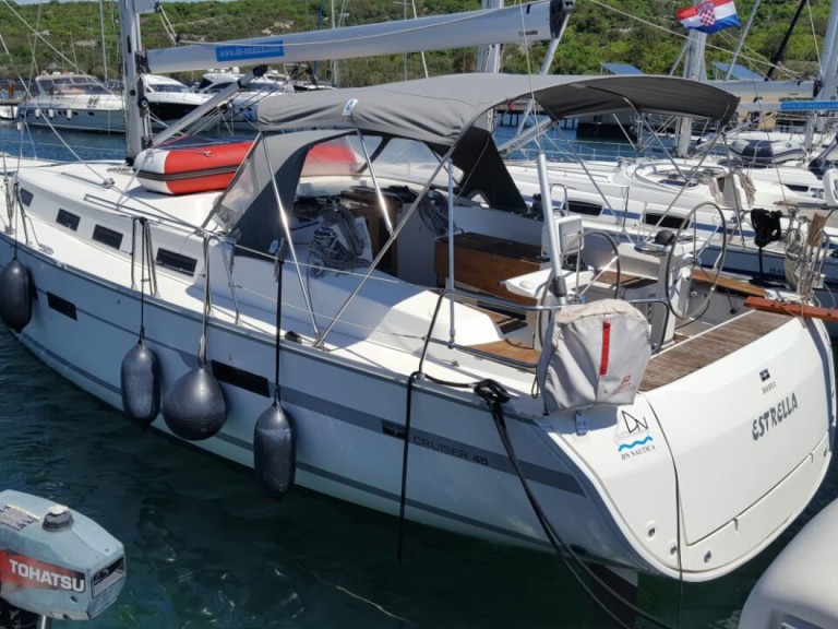 Bareboat Rental Sailboat Bavaria with a boat licence