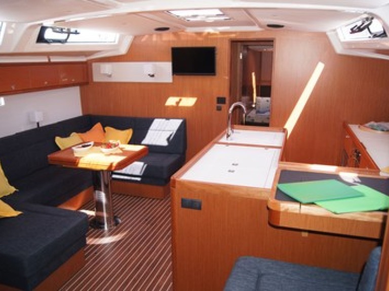 Sailboat for rent Split at the best price