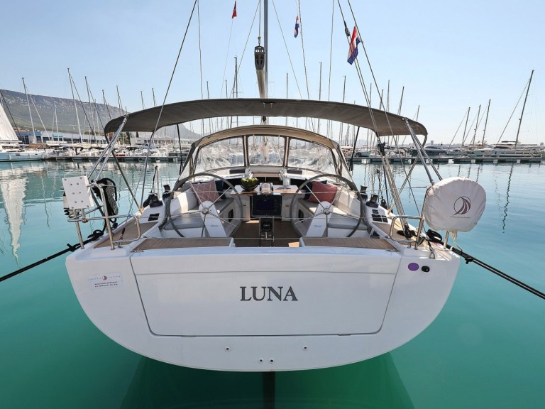 Hanse Hanse 415 charter bareboat or captained in  Šibenik