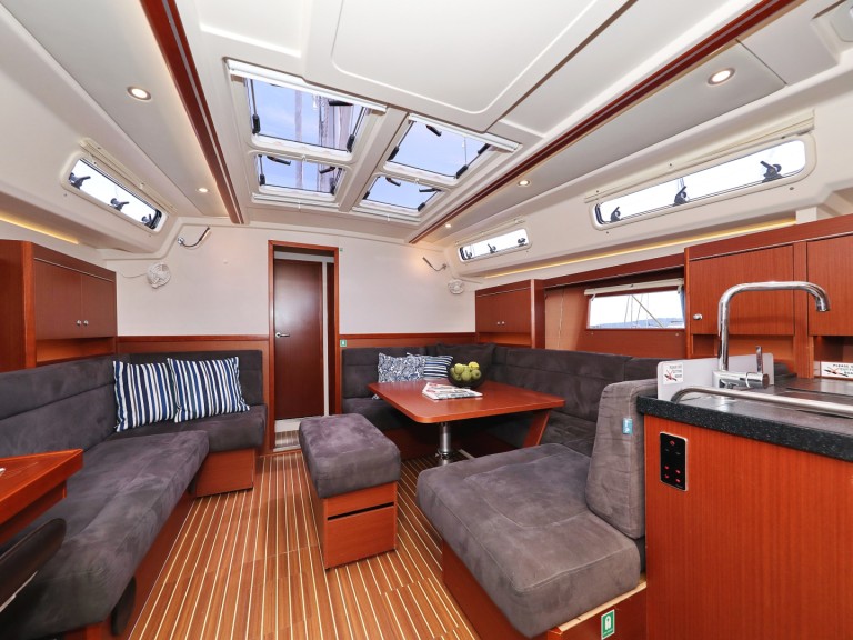 Sailboat rental in Kaštela - Hanse Hanse 455