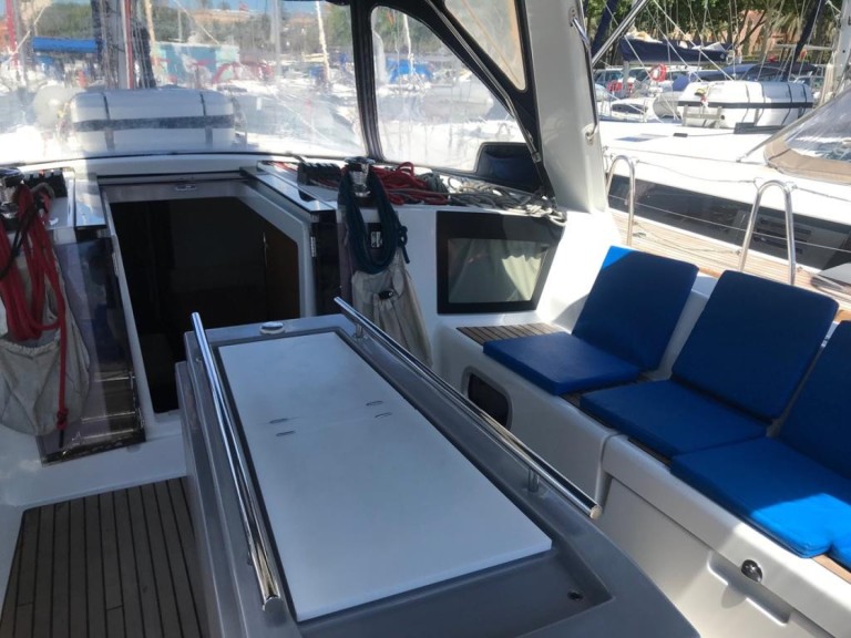 Sailboat rental with or without captain Bénéteau Palma de Mallorca
