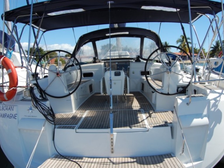 Rent a Jeanneau Sun Odyssey 519 Palma de Mallorca