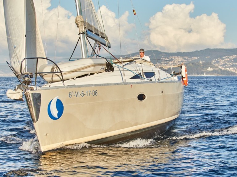 Rent a Elan Impression 344 Vigo