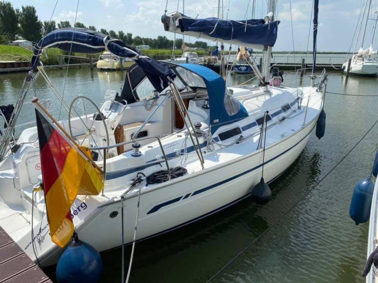 Bareboat Rental Sailboat Bavaria with a boat licence