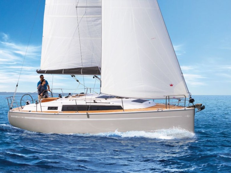 Rent a Bavaria Cruiser 34 Zadar