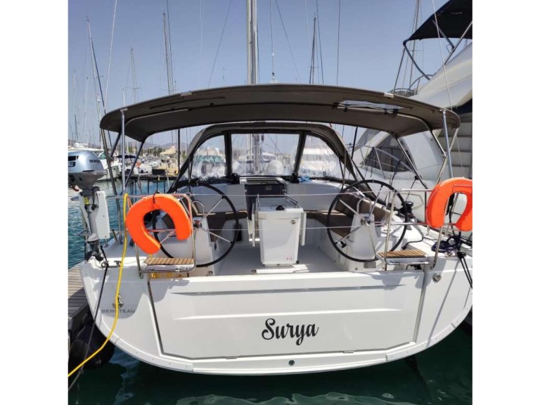 Yacht charter Gouvia cheap Oceanis 40.1